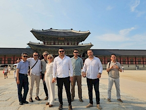 The Birkim sales and marketing team visited the Seoul headquarters and main factory of OHYOUNG Inc. and exchanged experiences and information